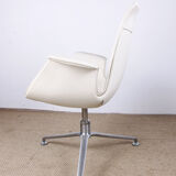 Danish armchair in White Leather and Steel, model FK 6725 or "Tulip chair" by Preben Fabricius.