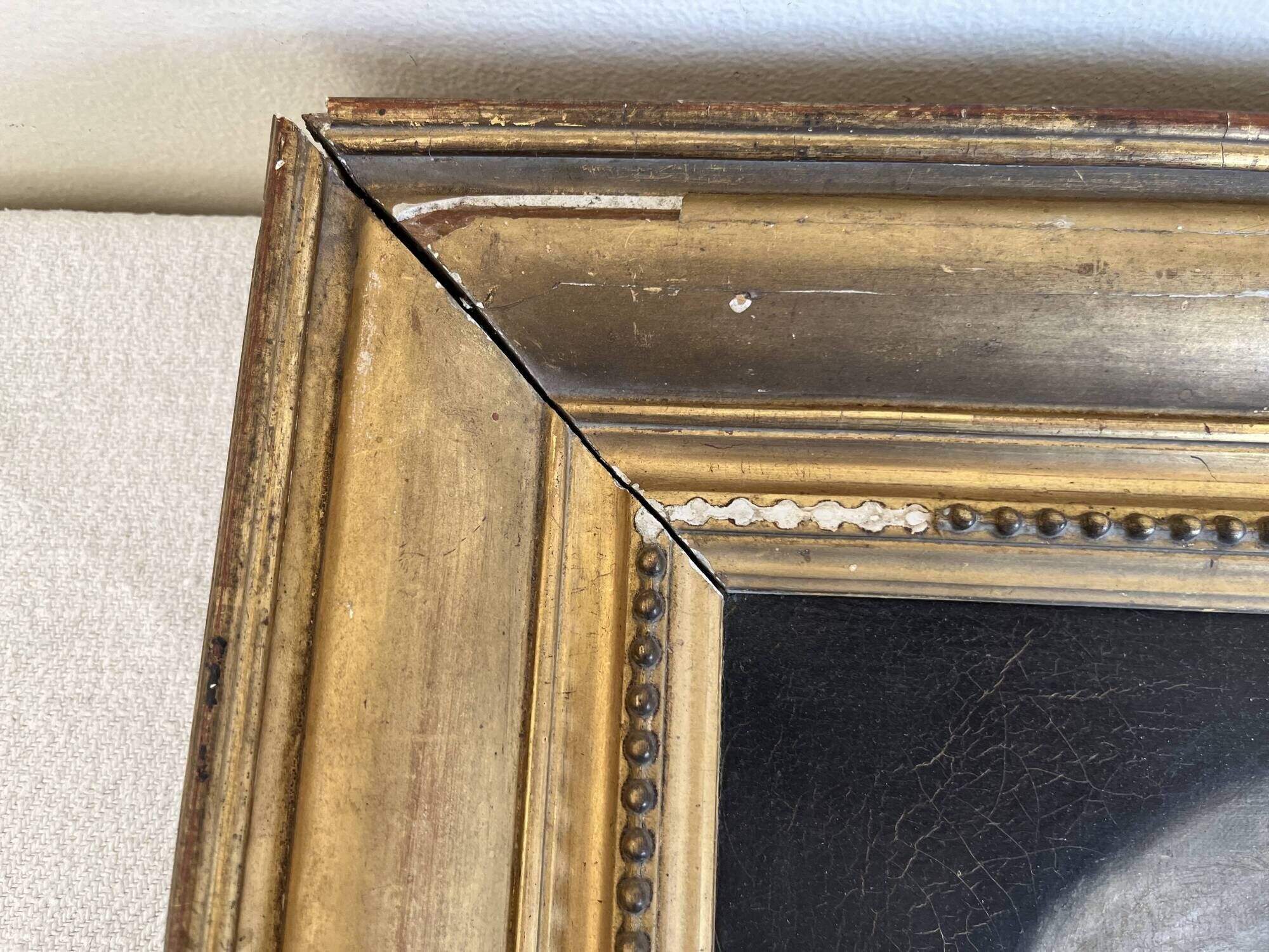 Study of a young girl in plaster, oil on canvas, 19th century, gilded frame.