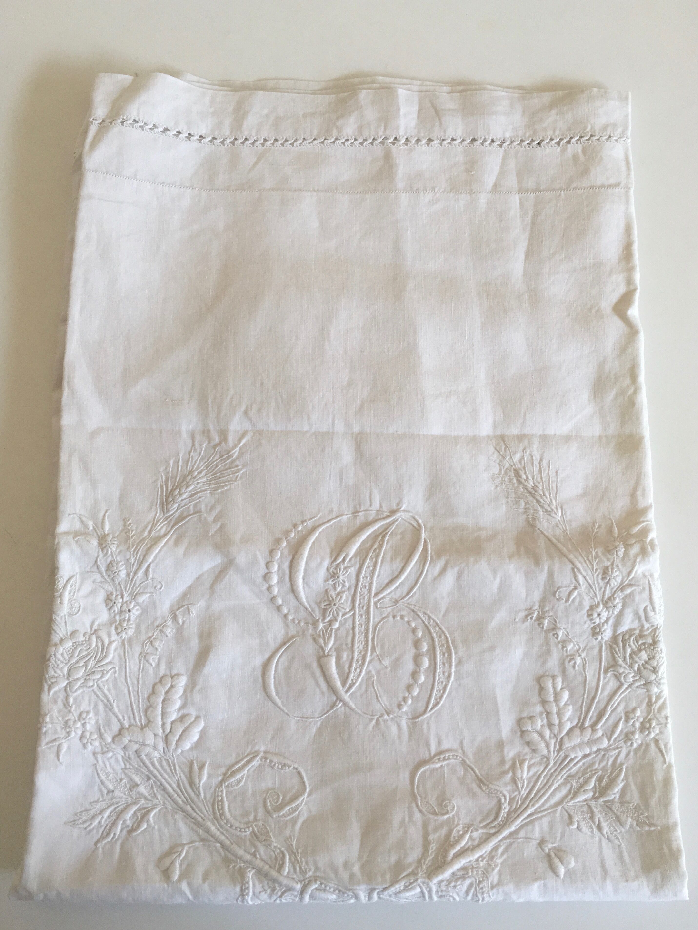 19th embroidered linen yarn wedding kit pillow taie B