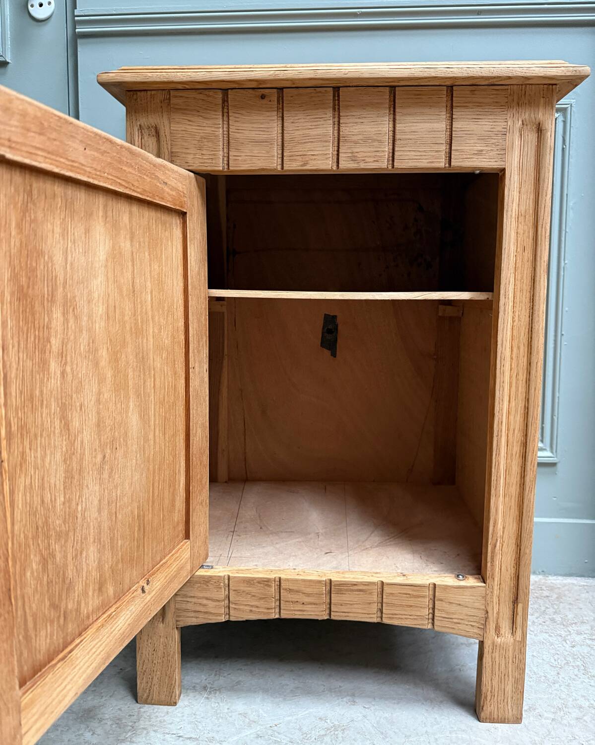 Small Art Deco jam cabinet in oak (renovated)