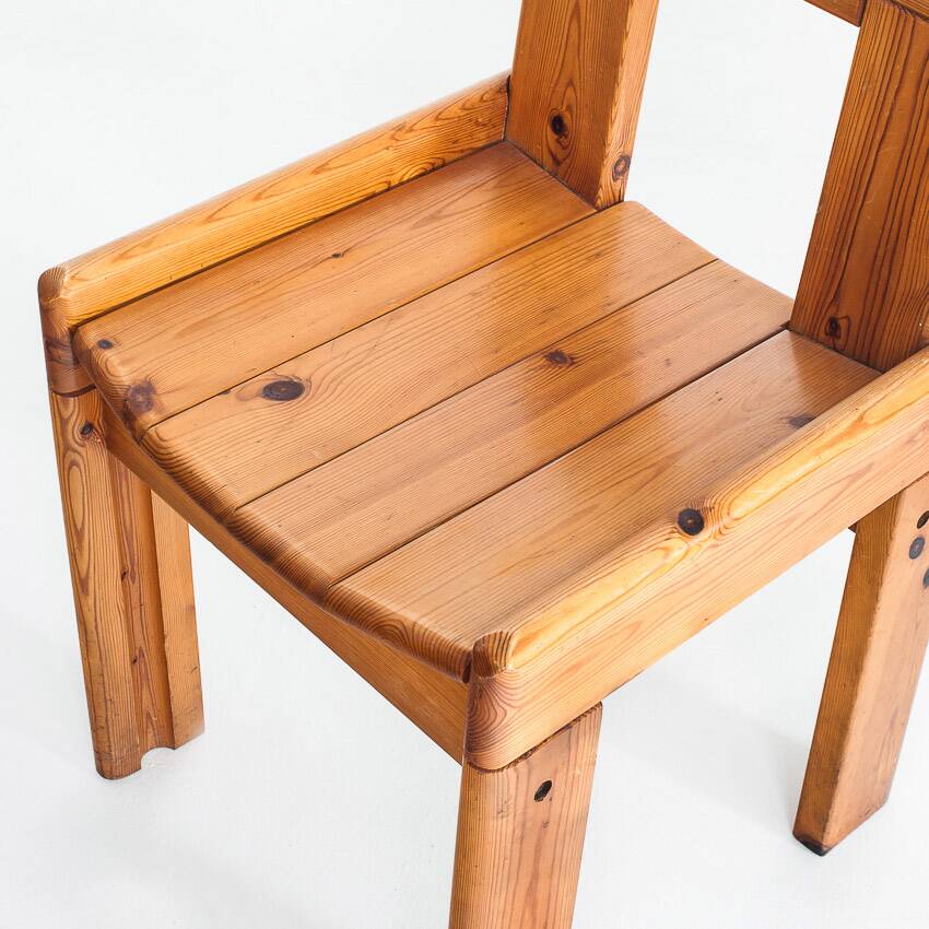 Vintage pine chairs. Designed by Silvio Coppola for Fratelli Montina.