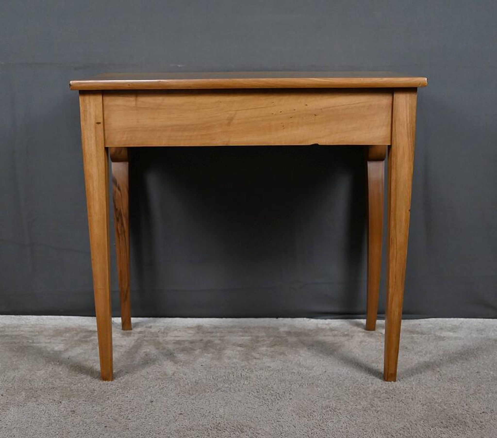 Small walnut console table, Restoration period – early 19th century.