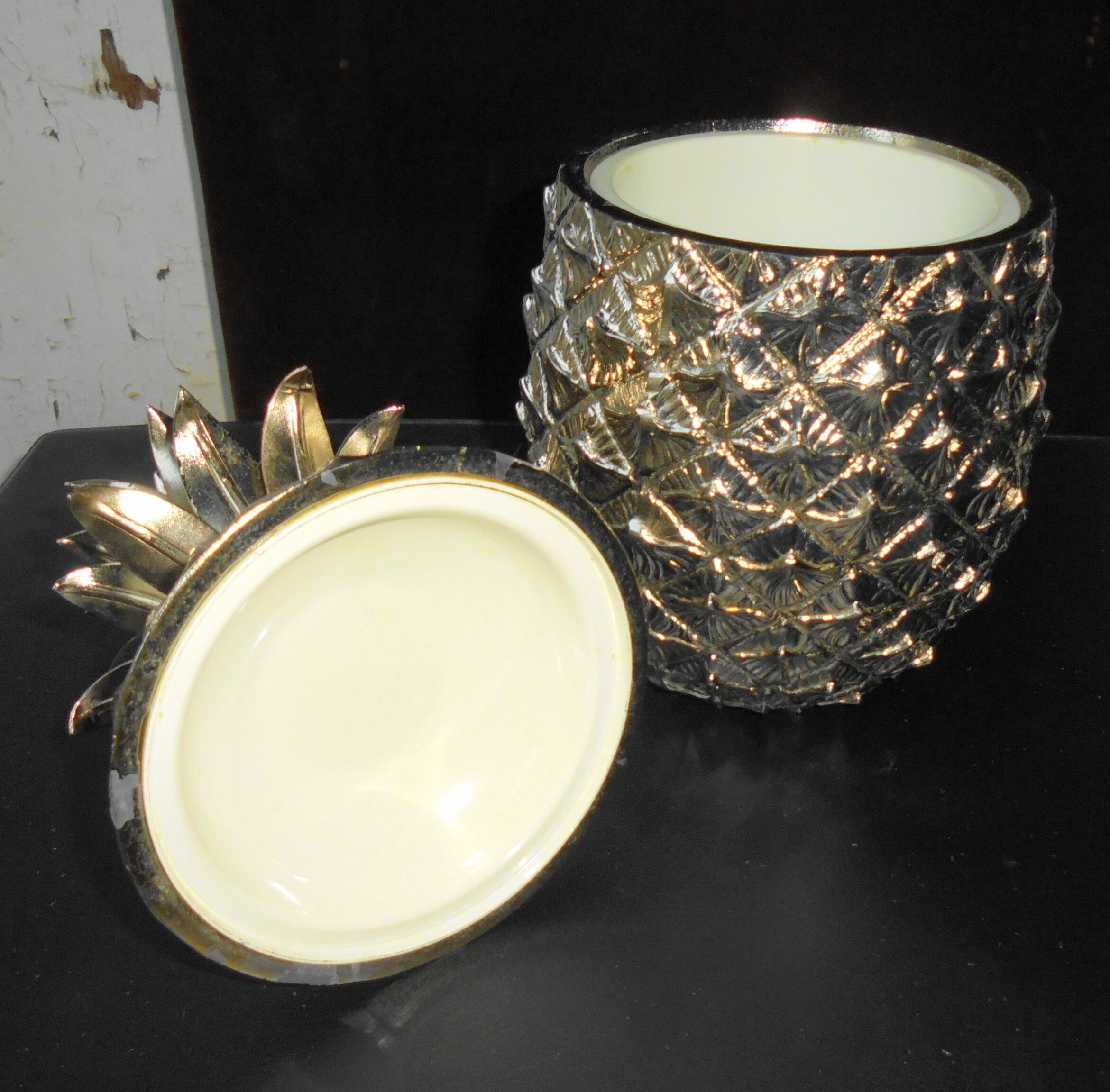 Pineapple ice bucket by Mauro Manetti from the 70s