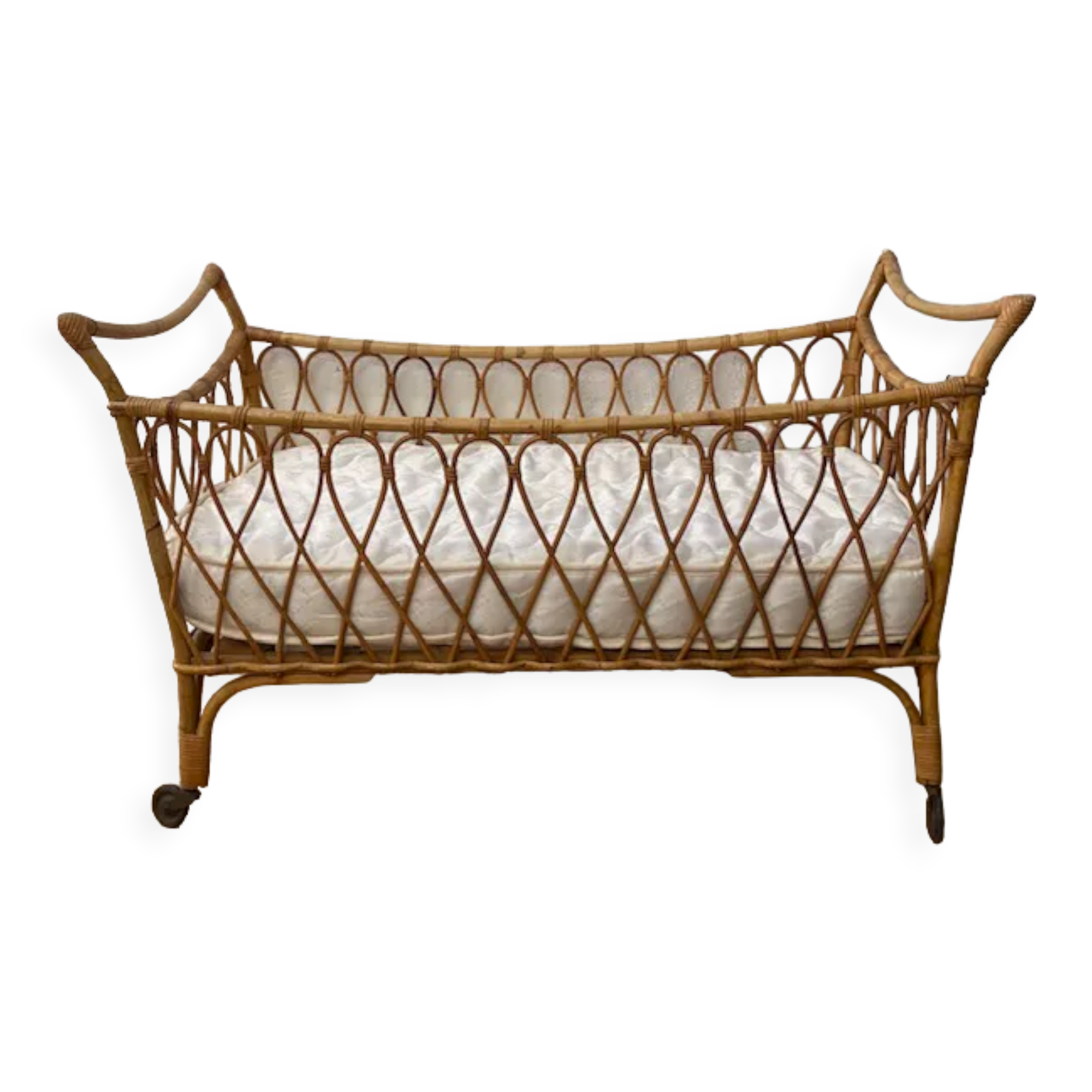 Rattan crib and mattress