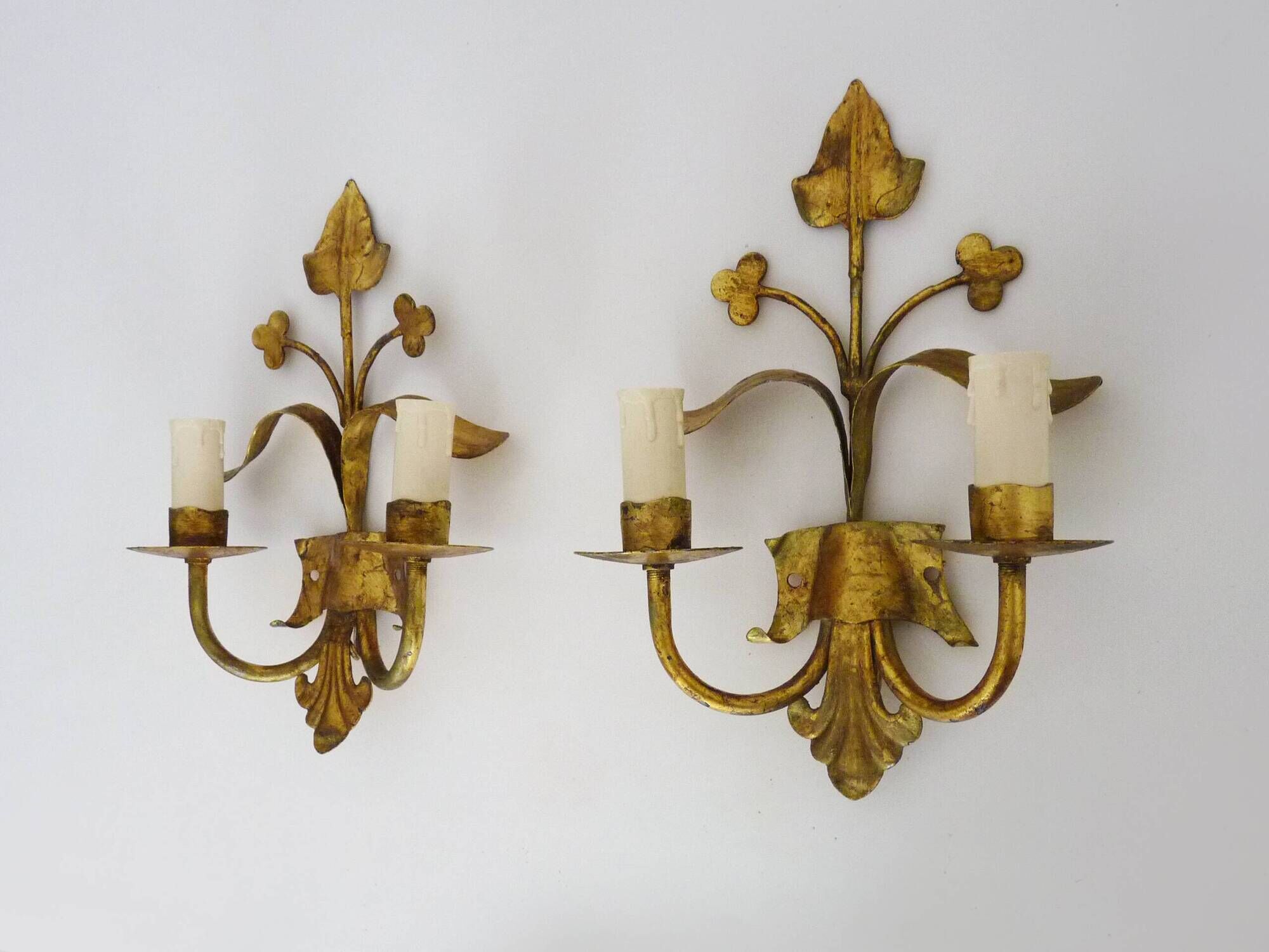 Pair of Italian wall lights with 2 gold leaf gilded arms. 70s 80s