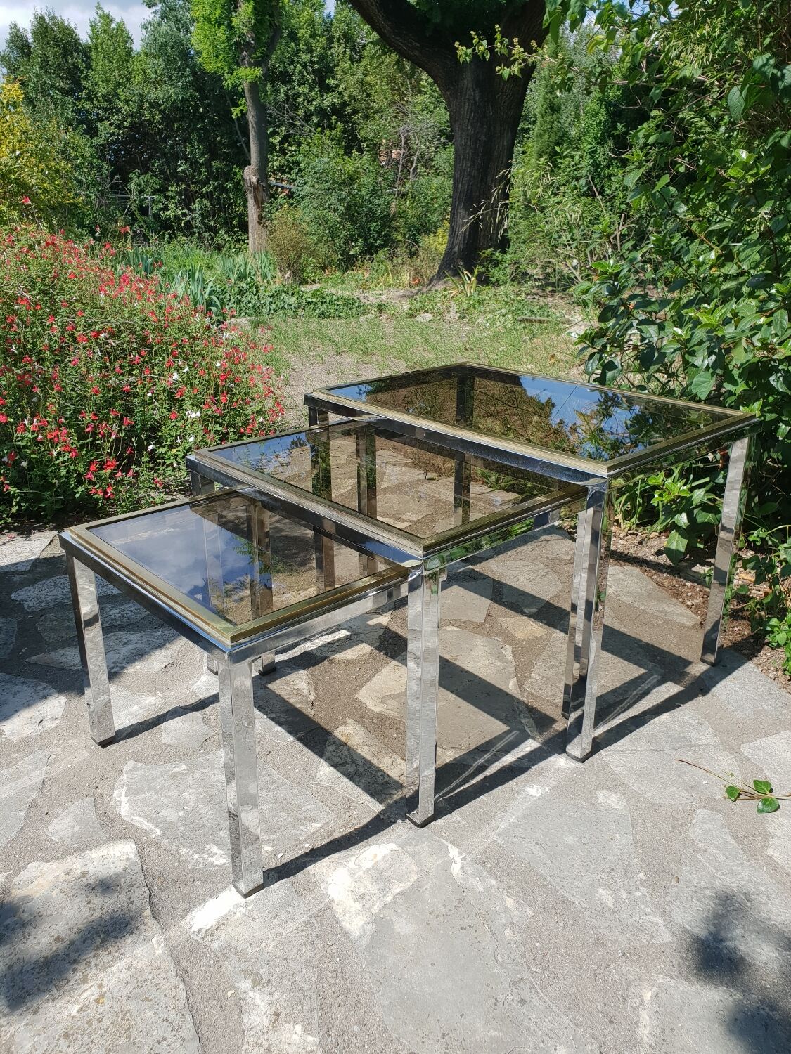 Nesting tables italy 1970