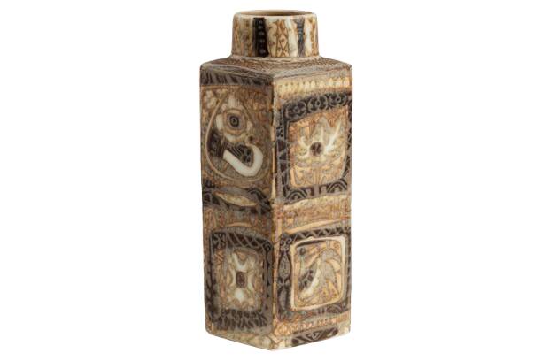 Royal Copenhagen. Petit vase en faïence à décor ethnique. Vers 1970