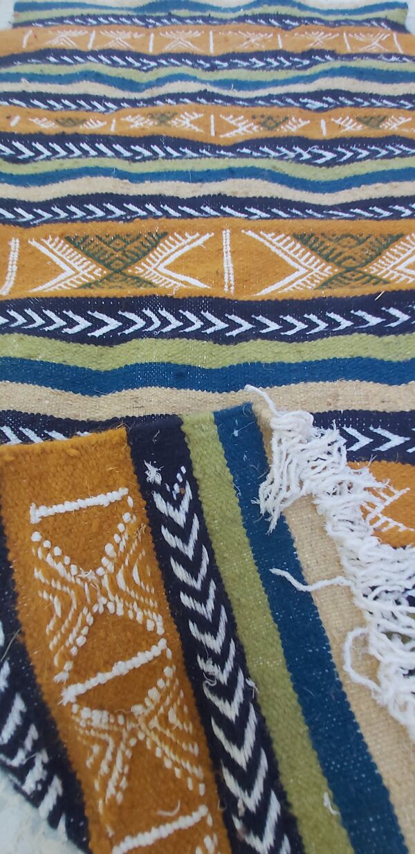 Tapis kilim traditionnel berbère fait main en pure laine 55x105cm