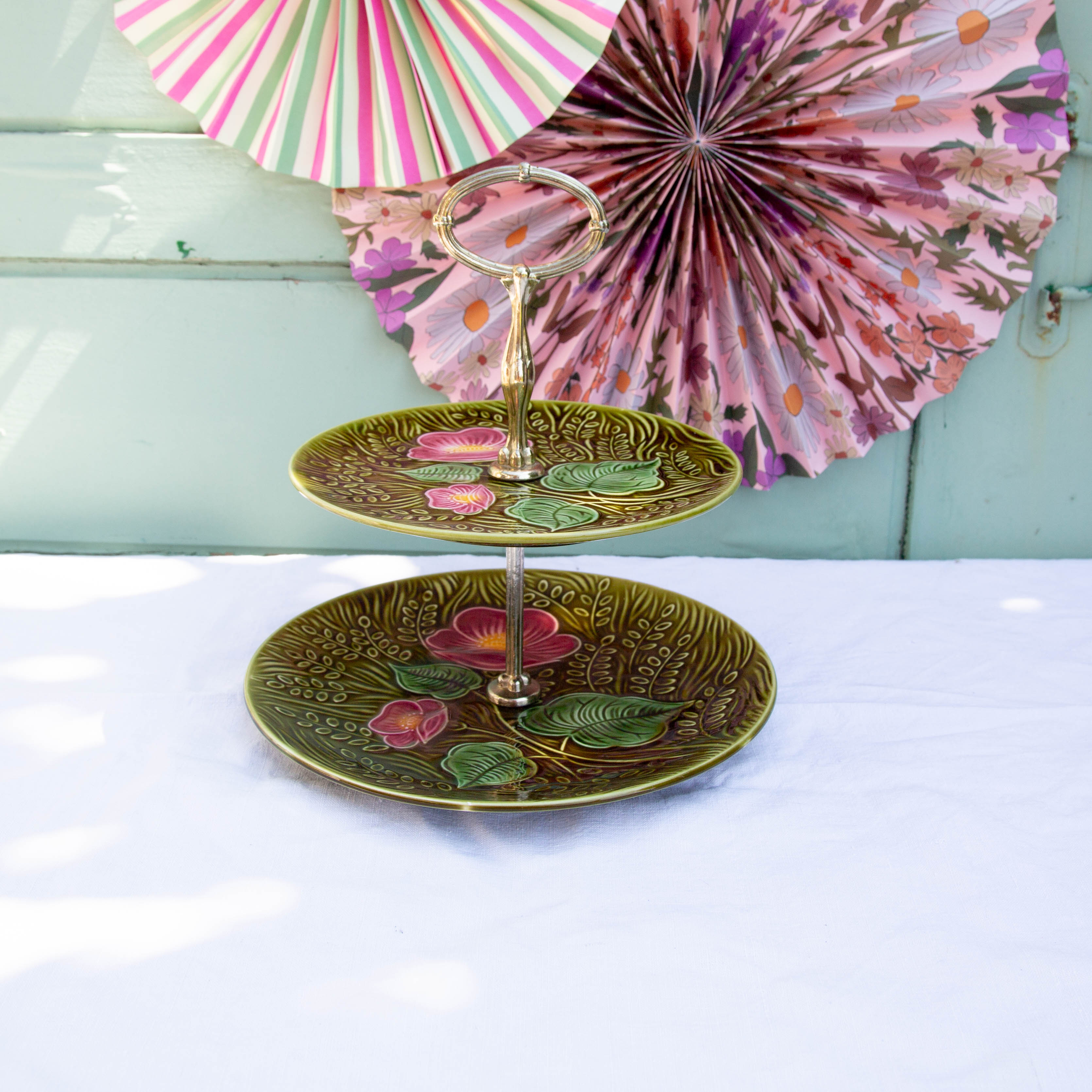 Servant cake display slurry flowers sarreguemines