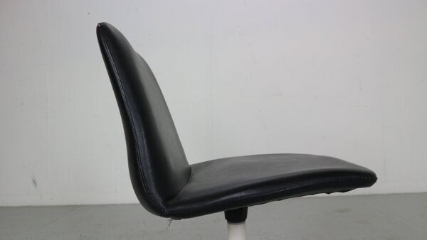 Ensemble scandinave moderne de 4 chaises de salle à manger par Börje Johanson Vinga, Suède 1970