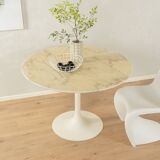 Unique Tulip dining table, Lübke