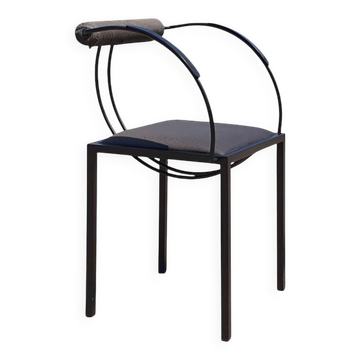 Chaise postmoderne Artelano 1980 au design français