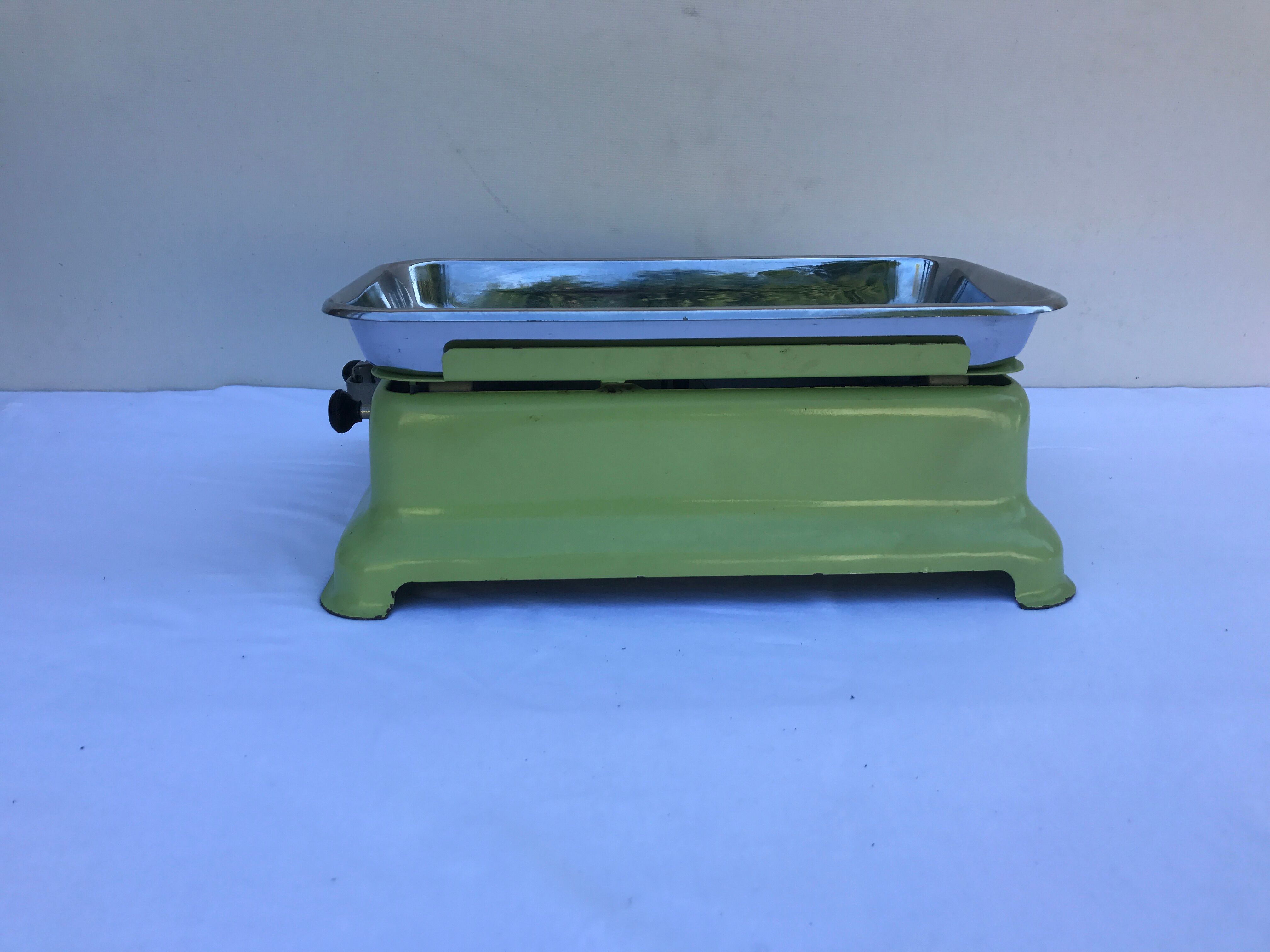 Green kitchen MBS scale and tray stainless steel vintage