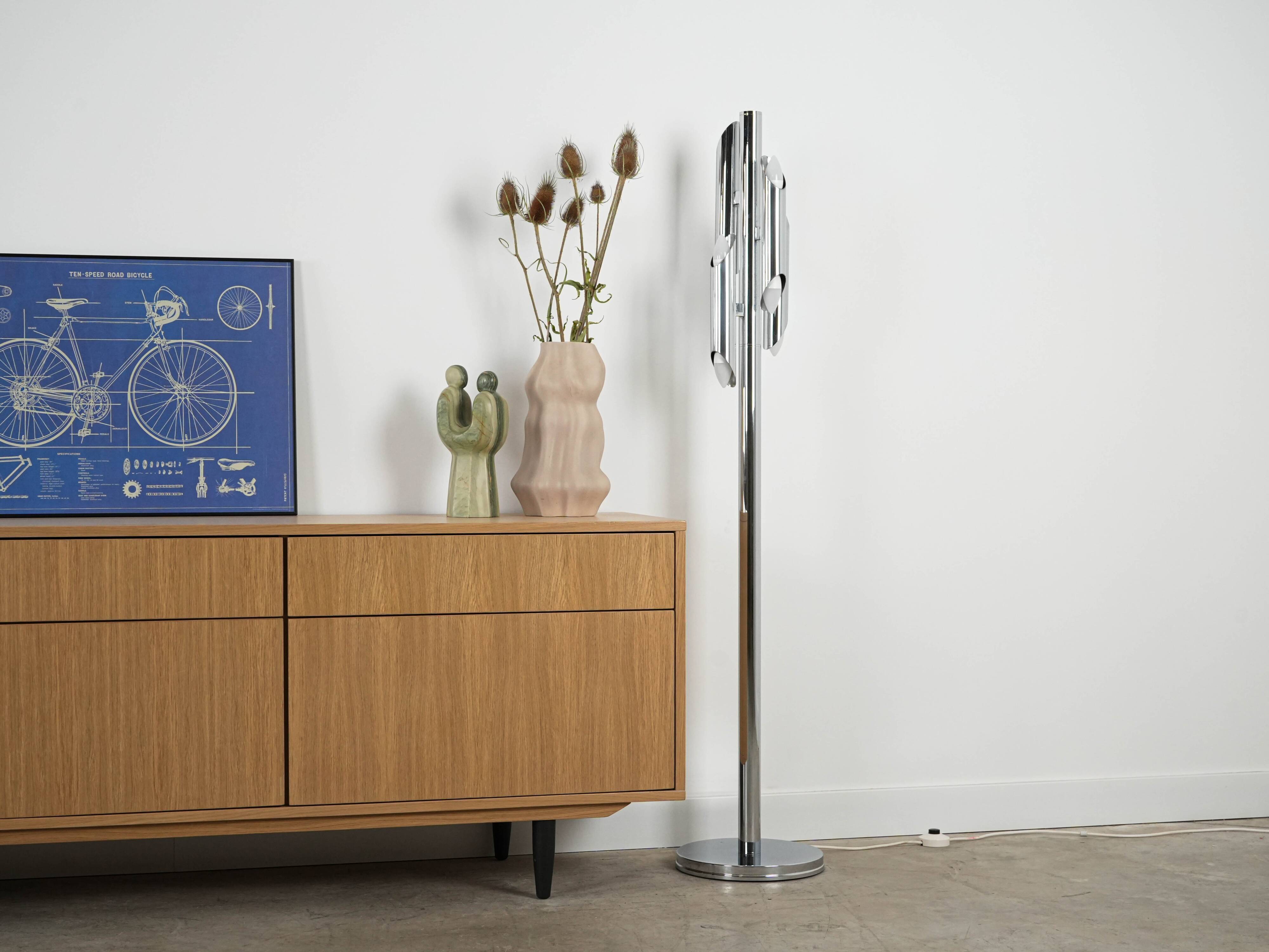 Metal floor lamp, Space Age, manufactured in Italy