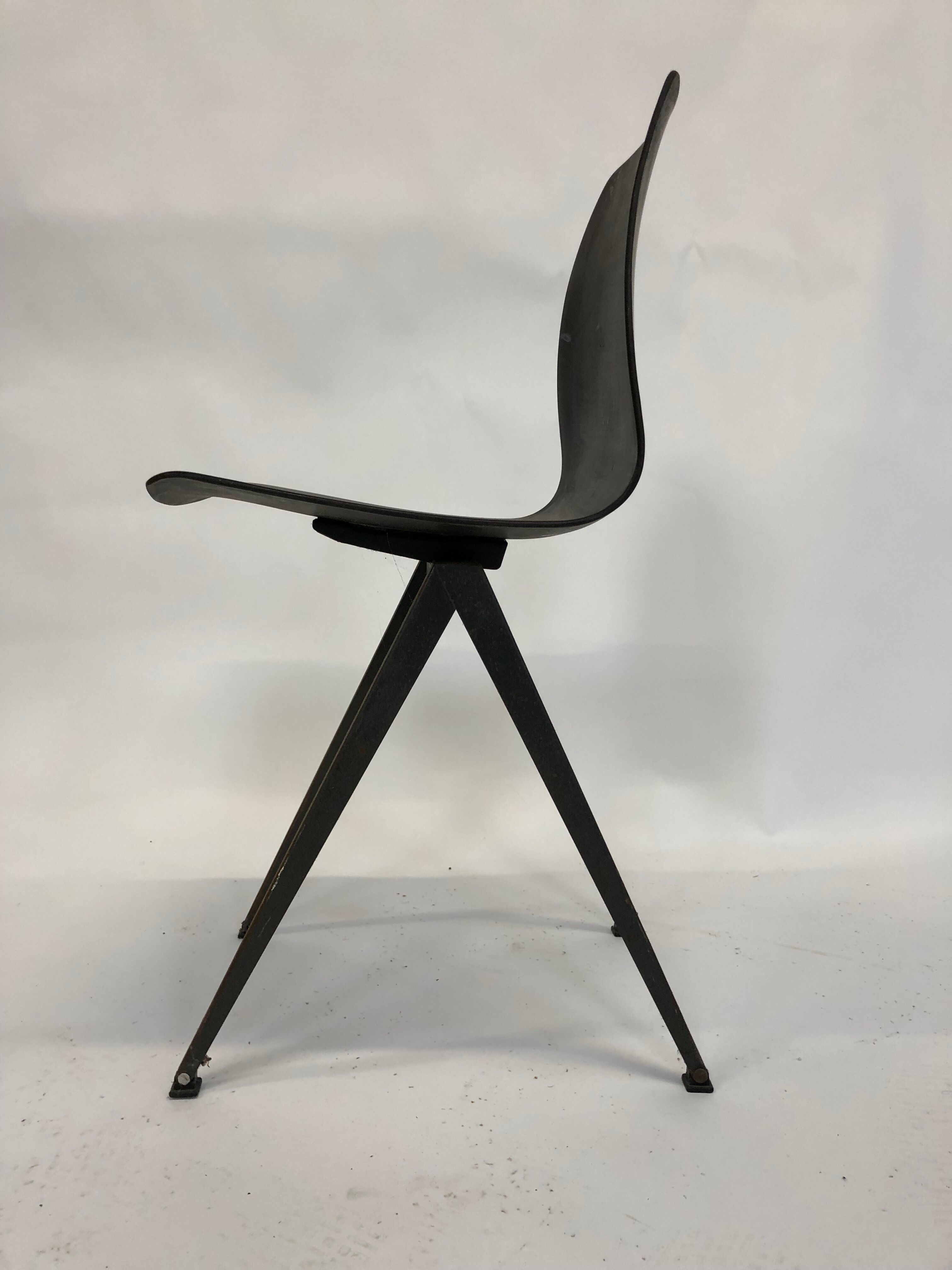 Vintage school Friso Kramer with Chair flesh compass work table