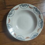 Assiettes en terre de fer Longwy