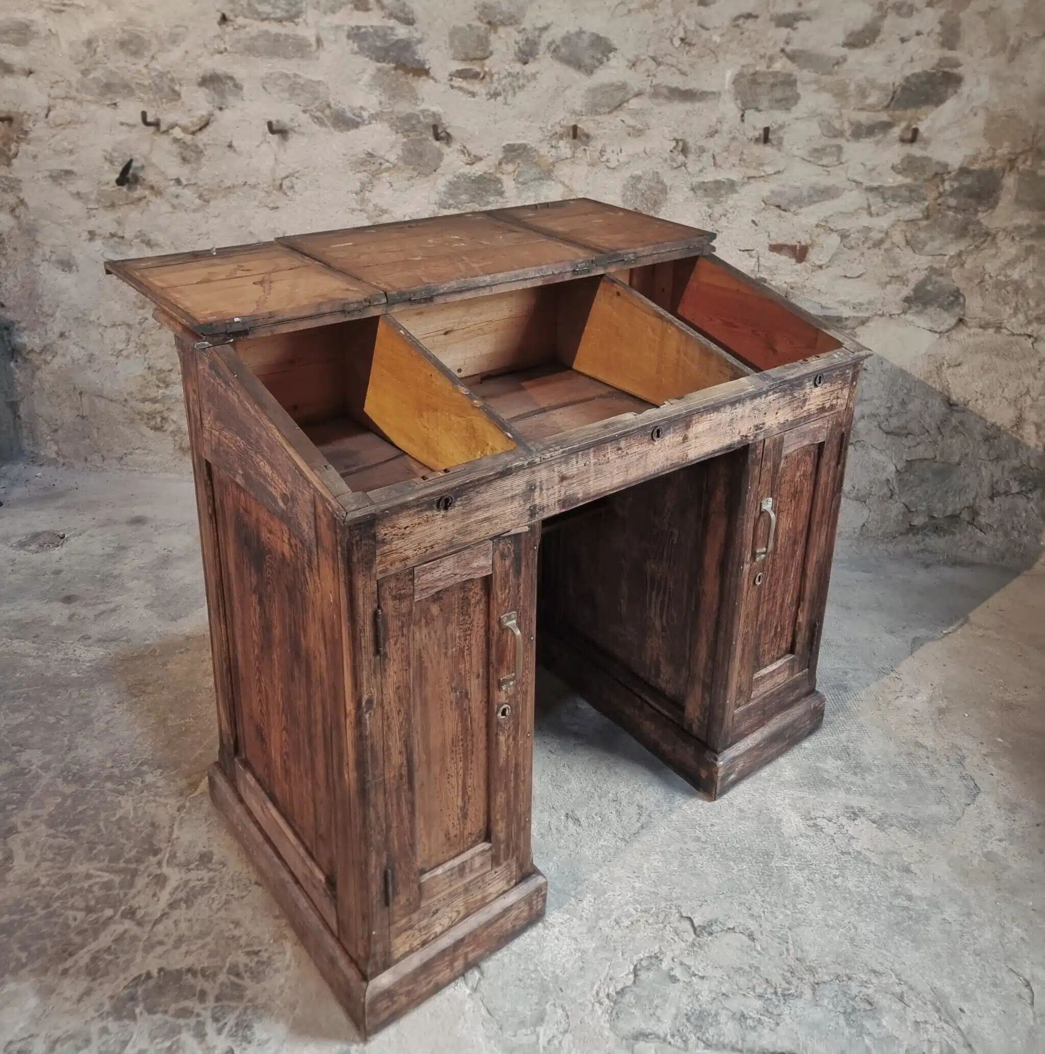 Antique French pine desk – 1880, bar/counter unit with drop-leaf compartments – 65×120×106 cm