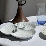 Vintage serving dish in white porcelain with shells MP Samie D26 H4