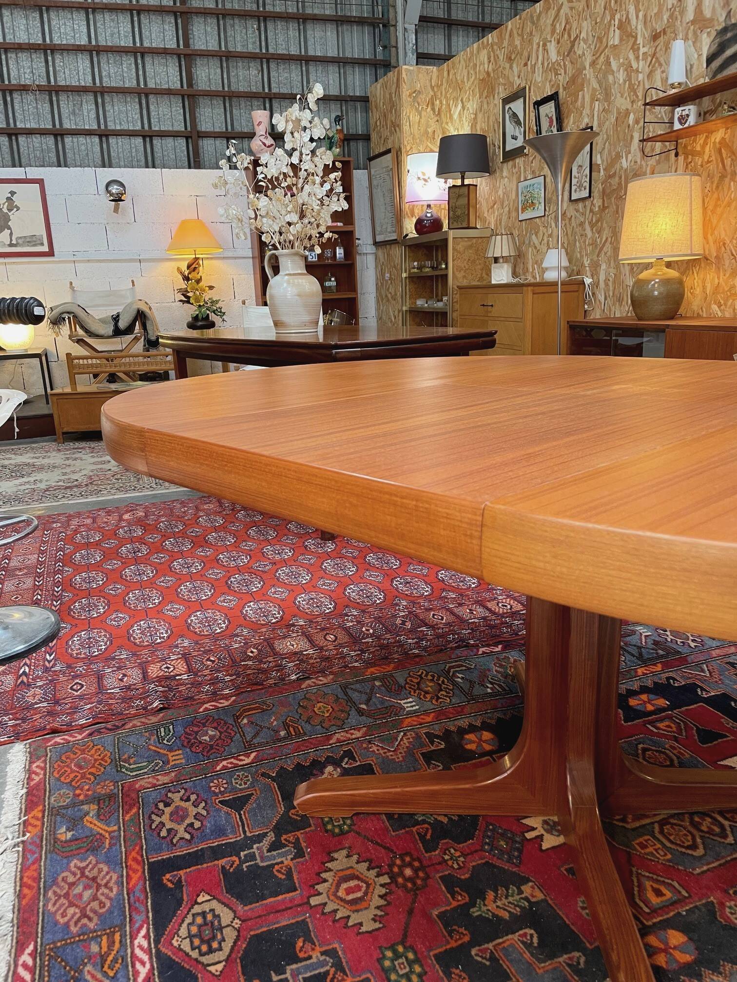 Baumann round teak table, vintage 1970s, Roche Bobois
