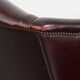 Ensemble de 2 fauteuils à oreilles en cuir de vache de style anglais