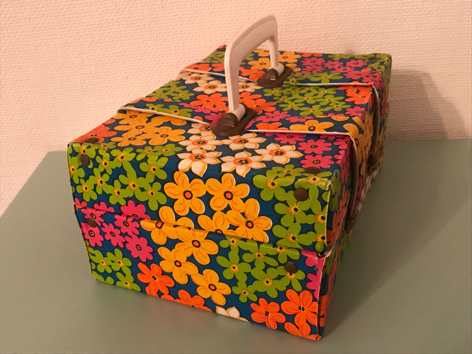 Suitcase sewing sewing box learning vintage flower