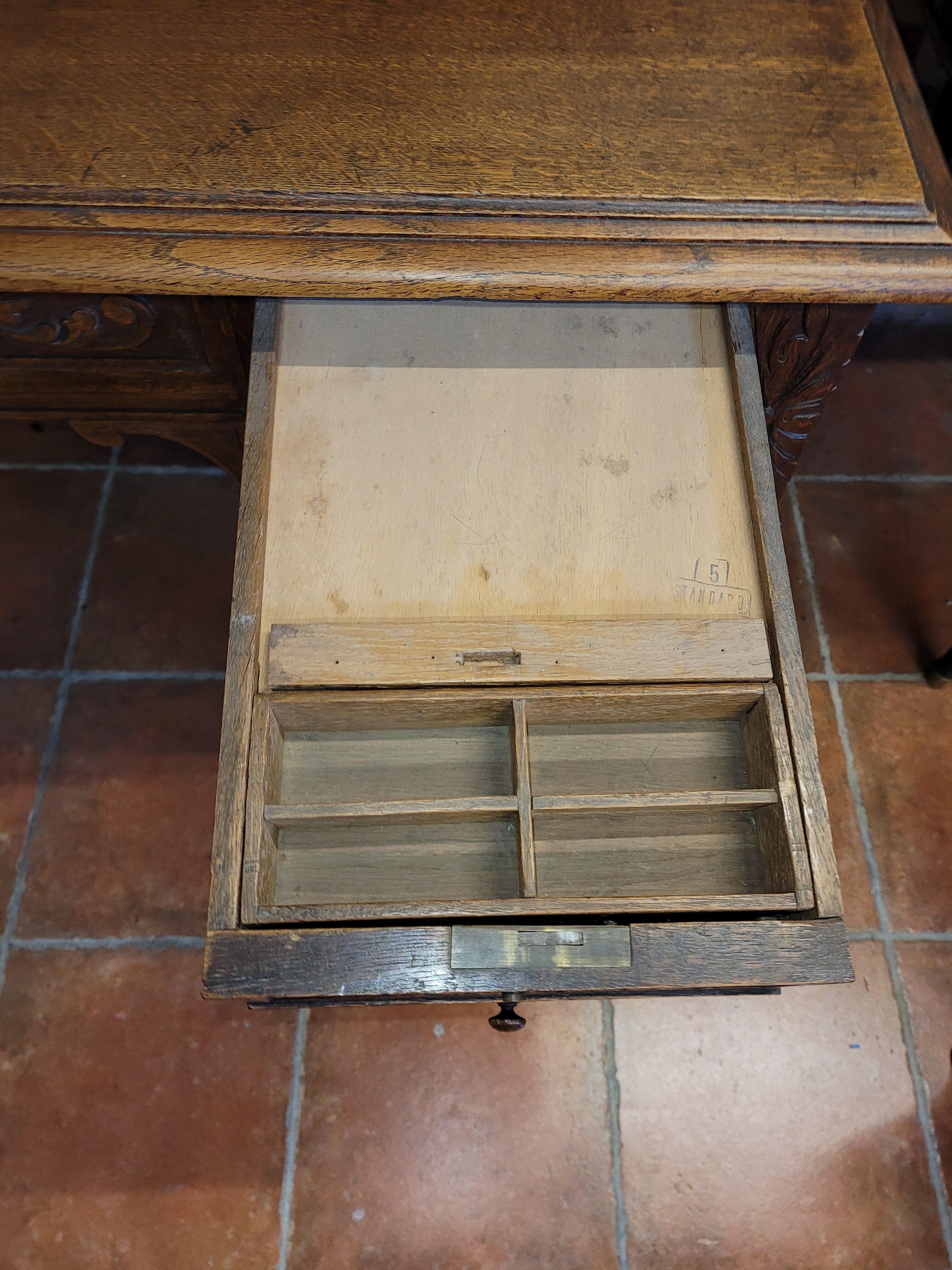 Oak desk with drawers