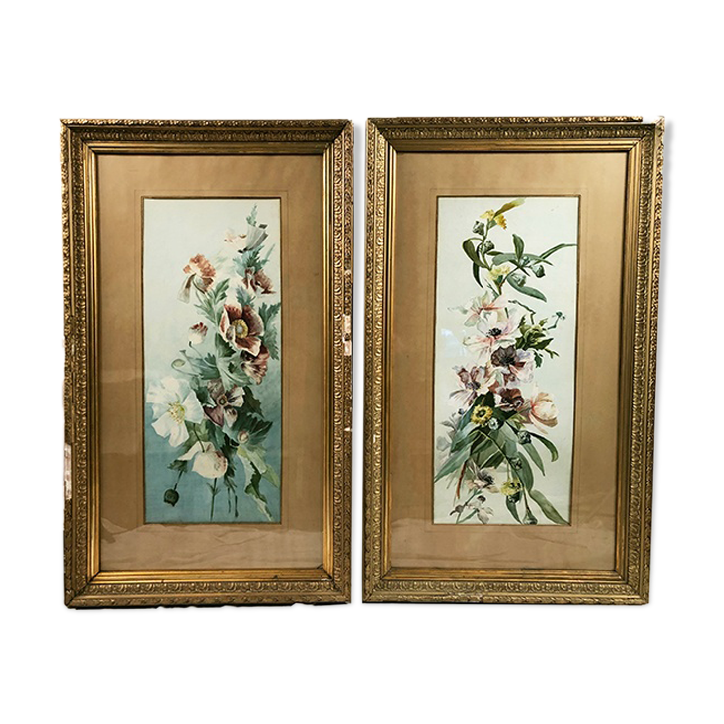 Pair of large watercolors. Bouquets of flowers Late nineteenth, early twentieth Stunt wooden frames and d