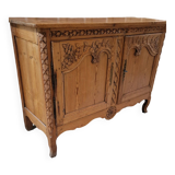 Sideboard carved in natural wood