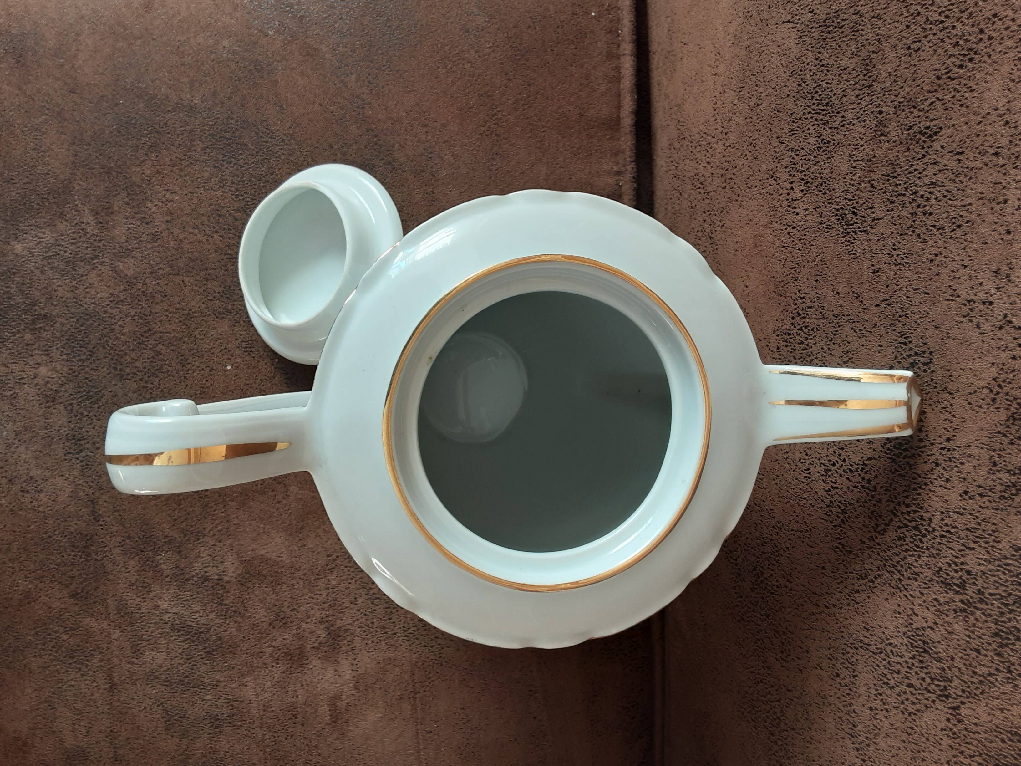 Luxury porcelain coffee pot from the National Company