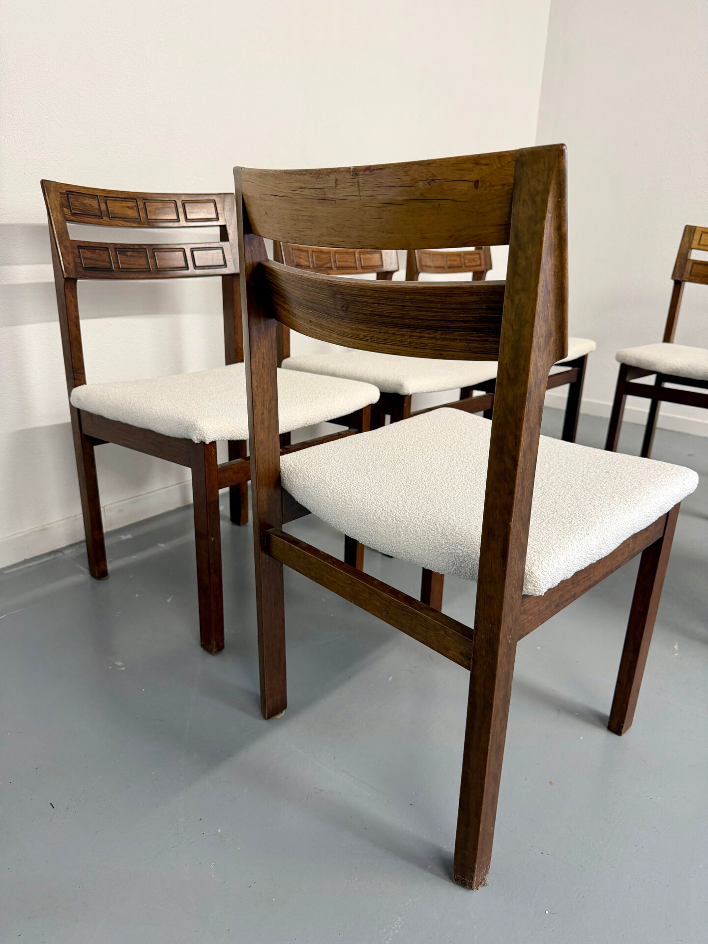 Lot de 6 chaises palissandre forme géométriques design italien 1960
