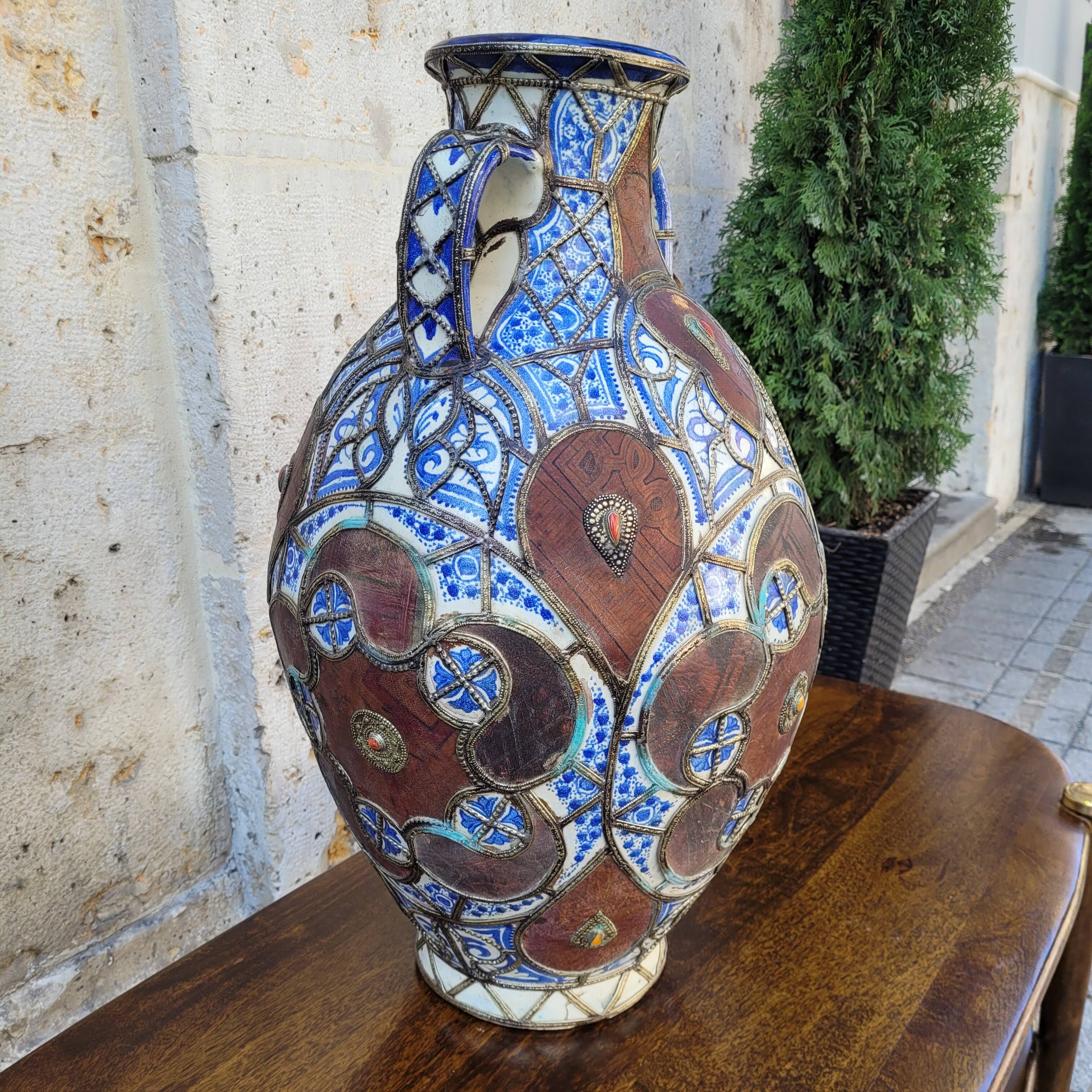 Filigree vase, ceramic, leather, enamel and metal, 19th century - Safi, Morocco