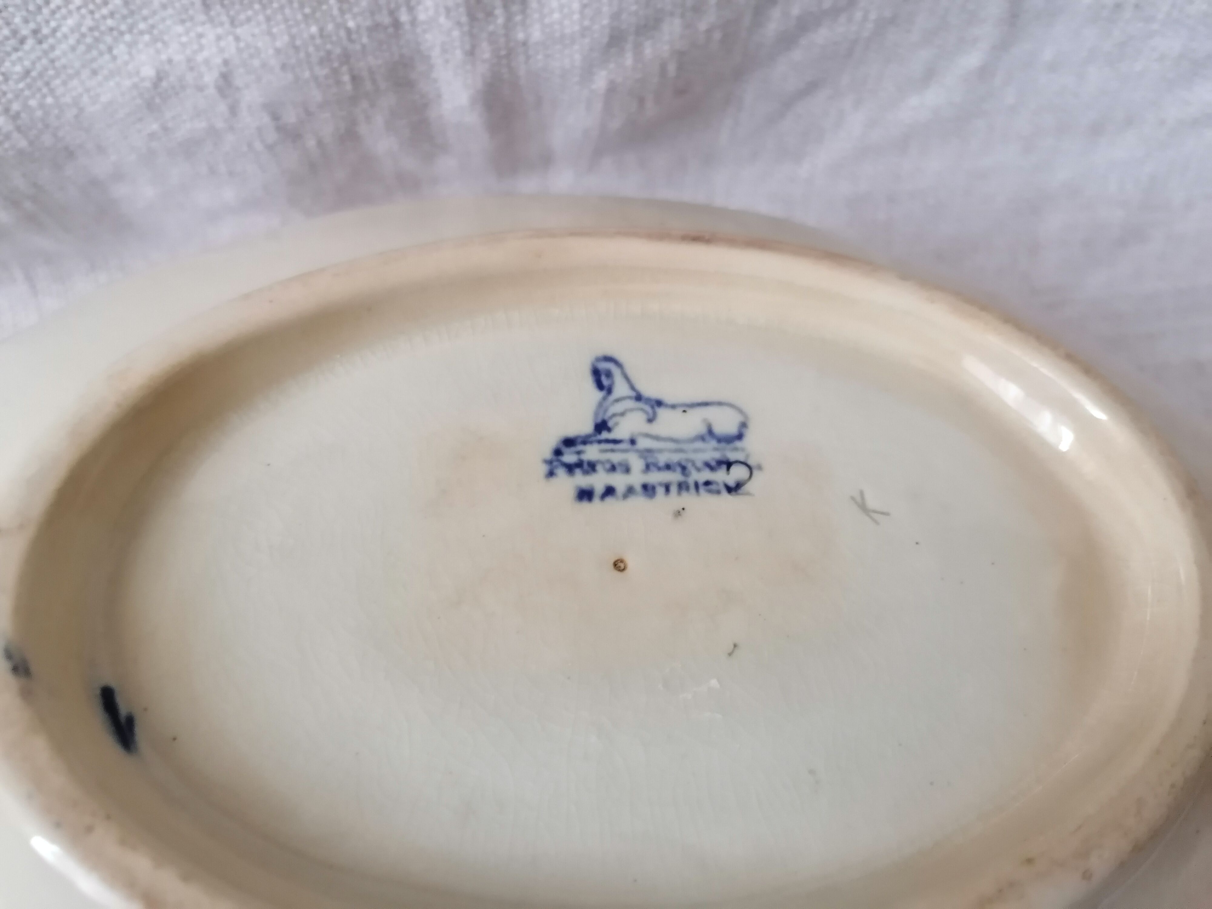 Earthenware gravy boat Petrus Regout