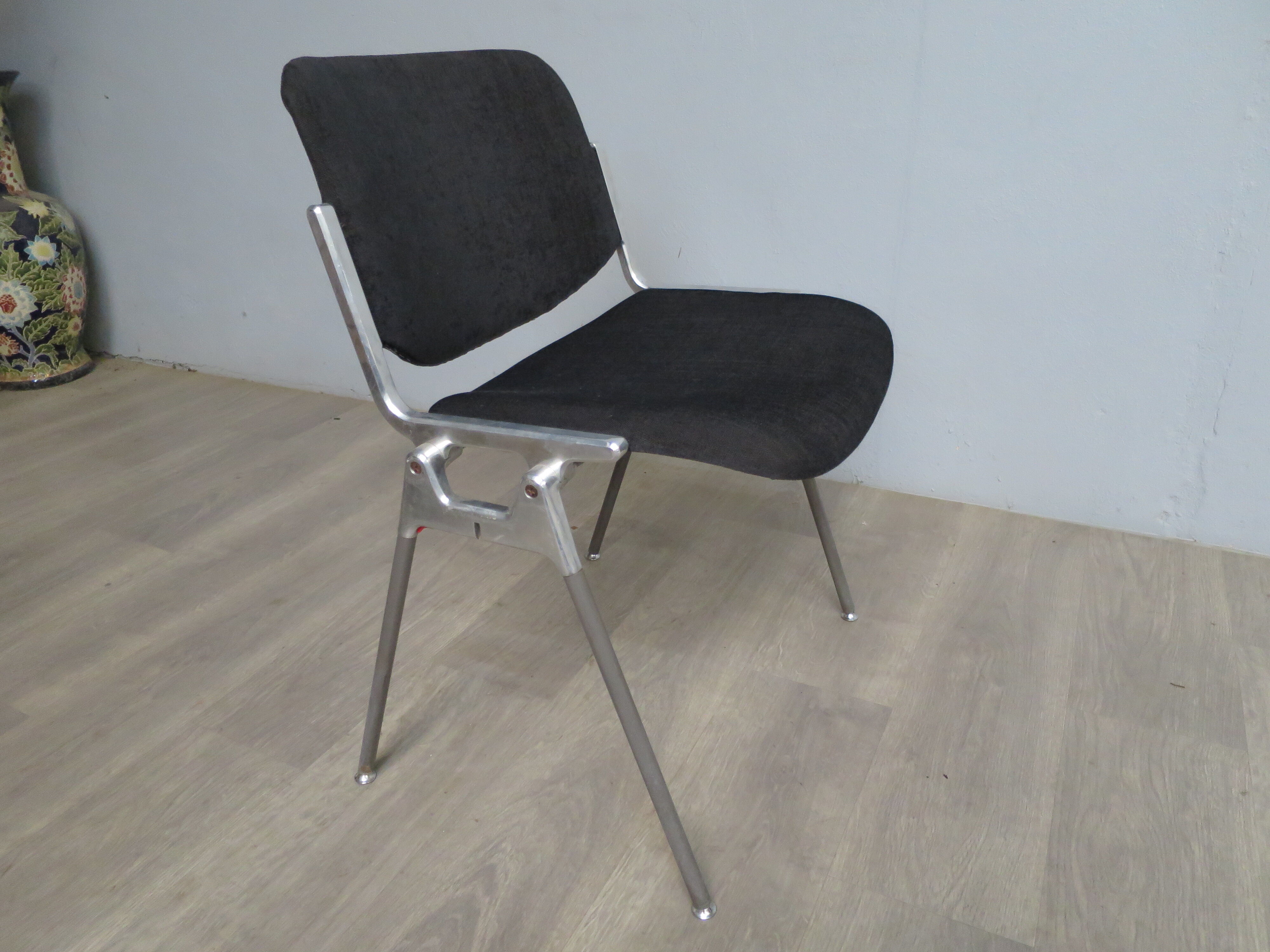 DSC 106 chair by Giancarlo Piretti for Castelli