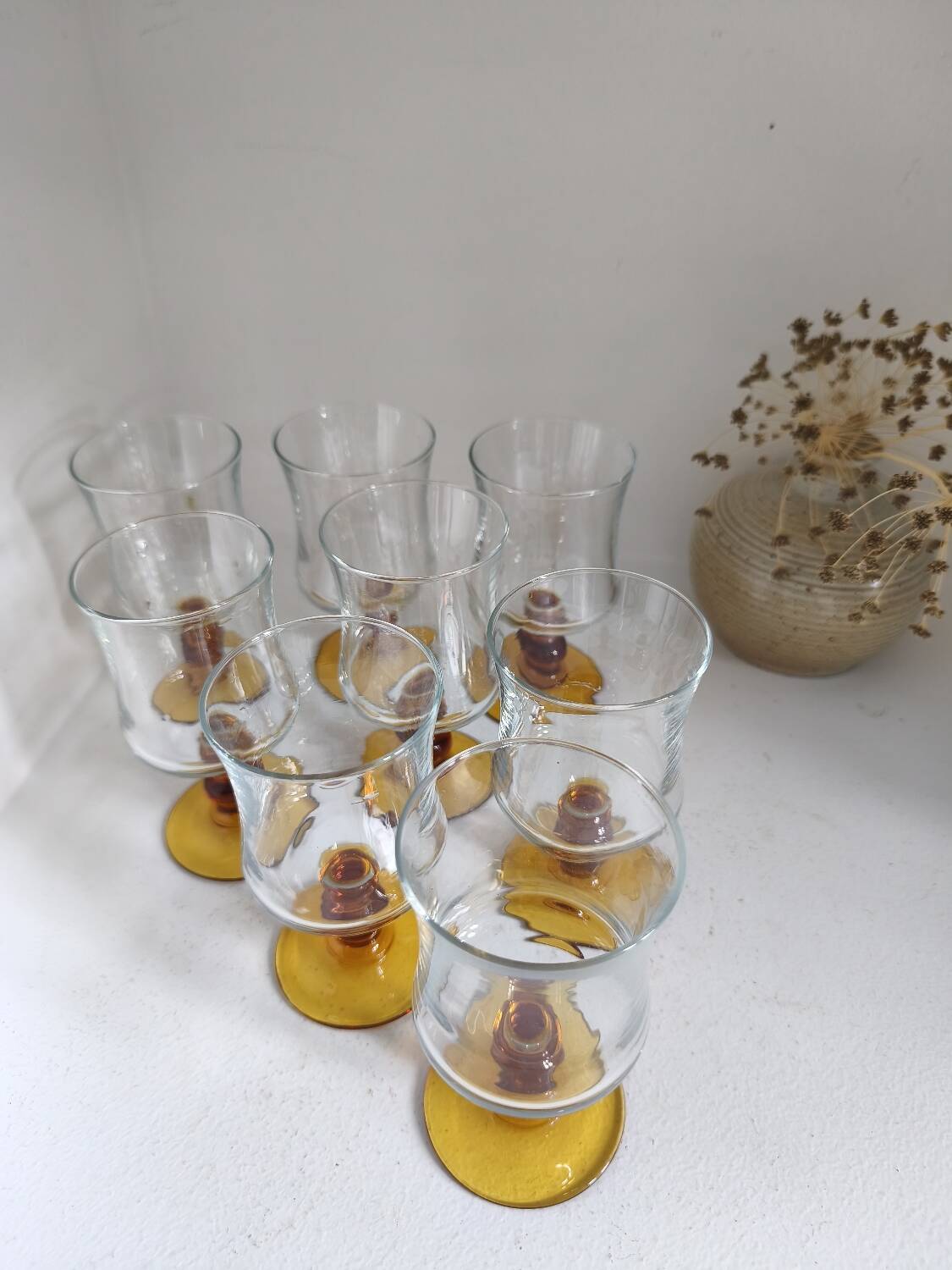 Set of 8 amber glasses
