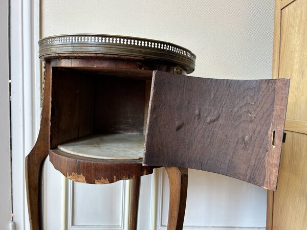 Charmante table tambour de style Transition – à restaurer