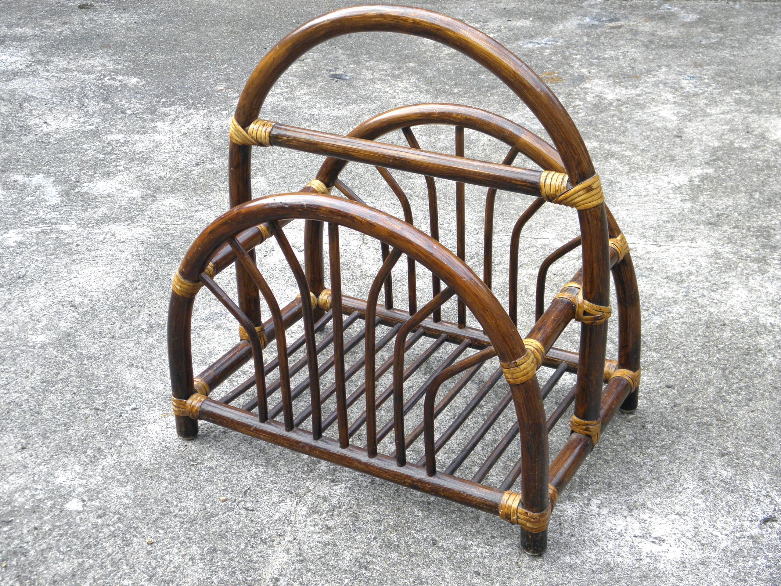 Rattan vinyl holders