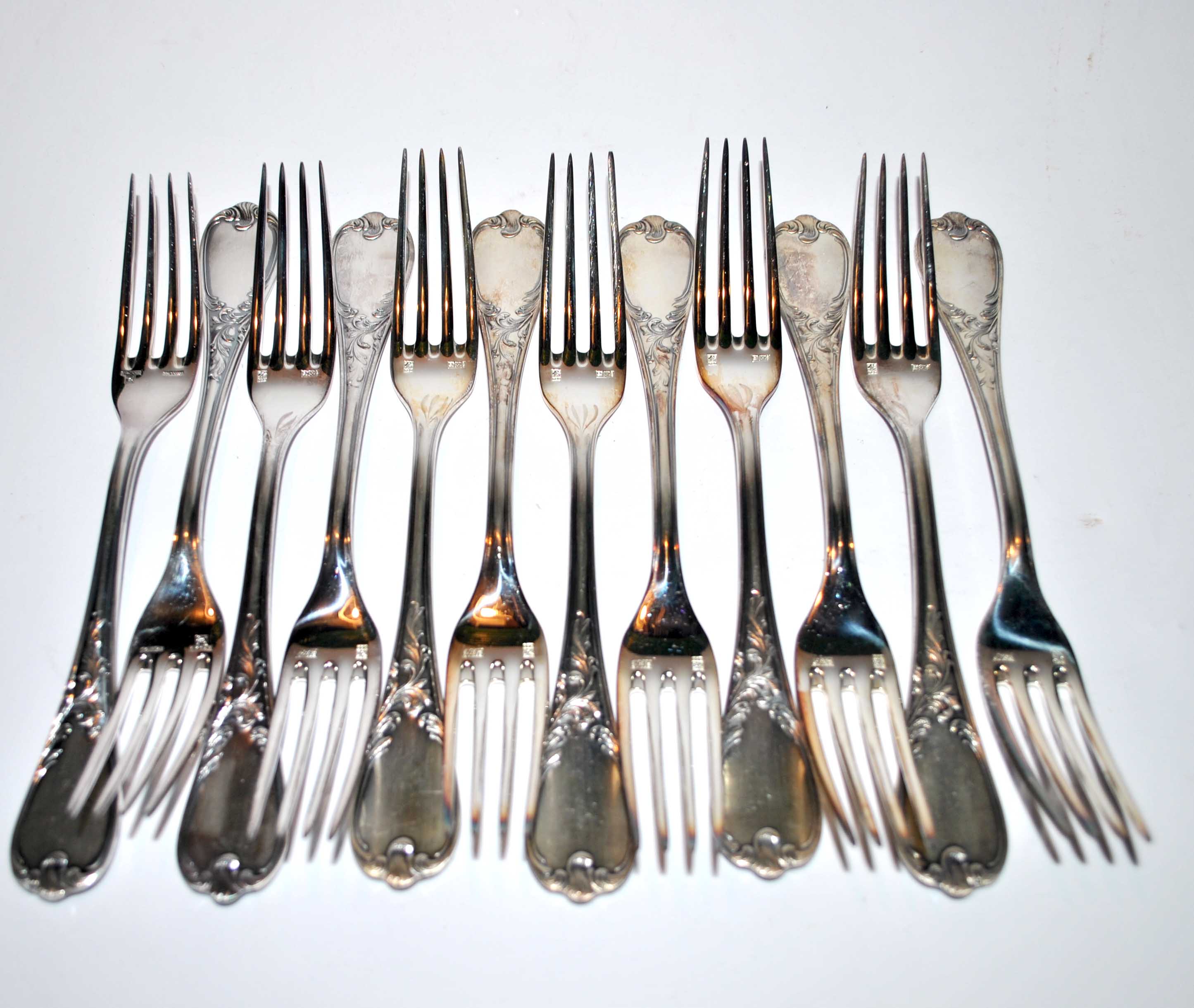 Series of 12 table forks in silver metal ercuis rocaille