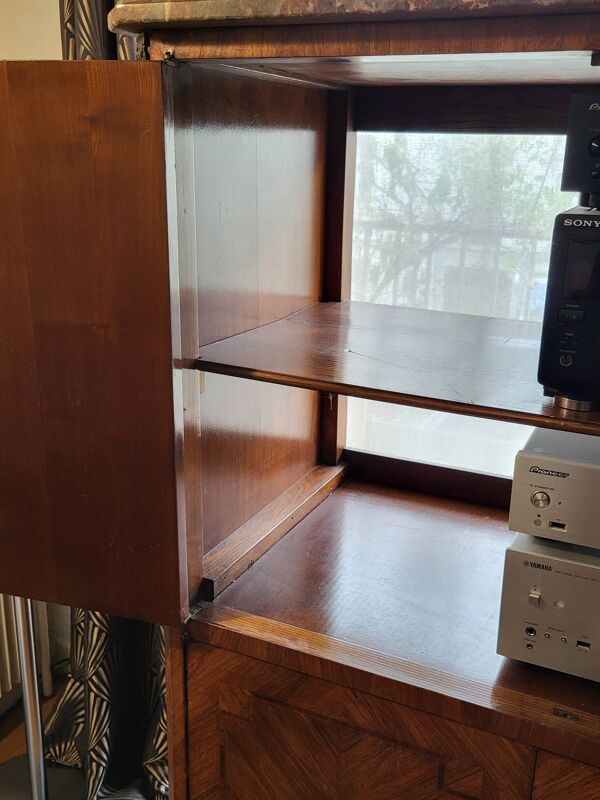 Buffet haut en bois de rose et plaque de marbre style Louis XVI Francais