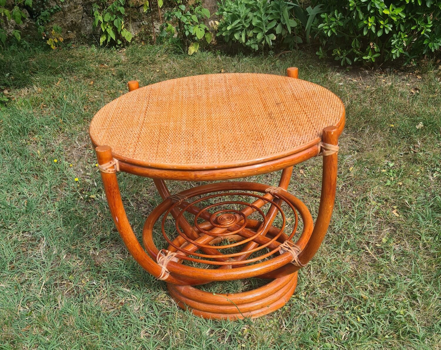 Round rattan coffee table