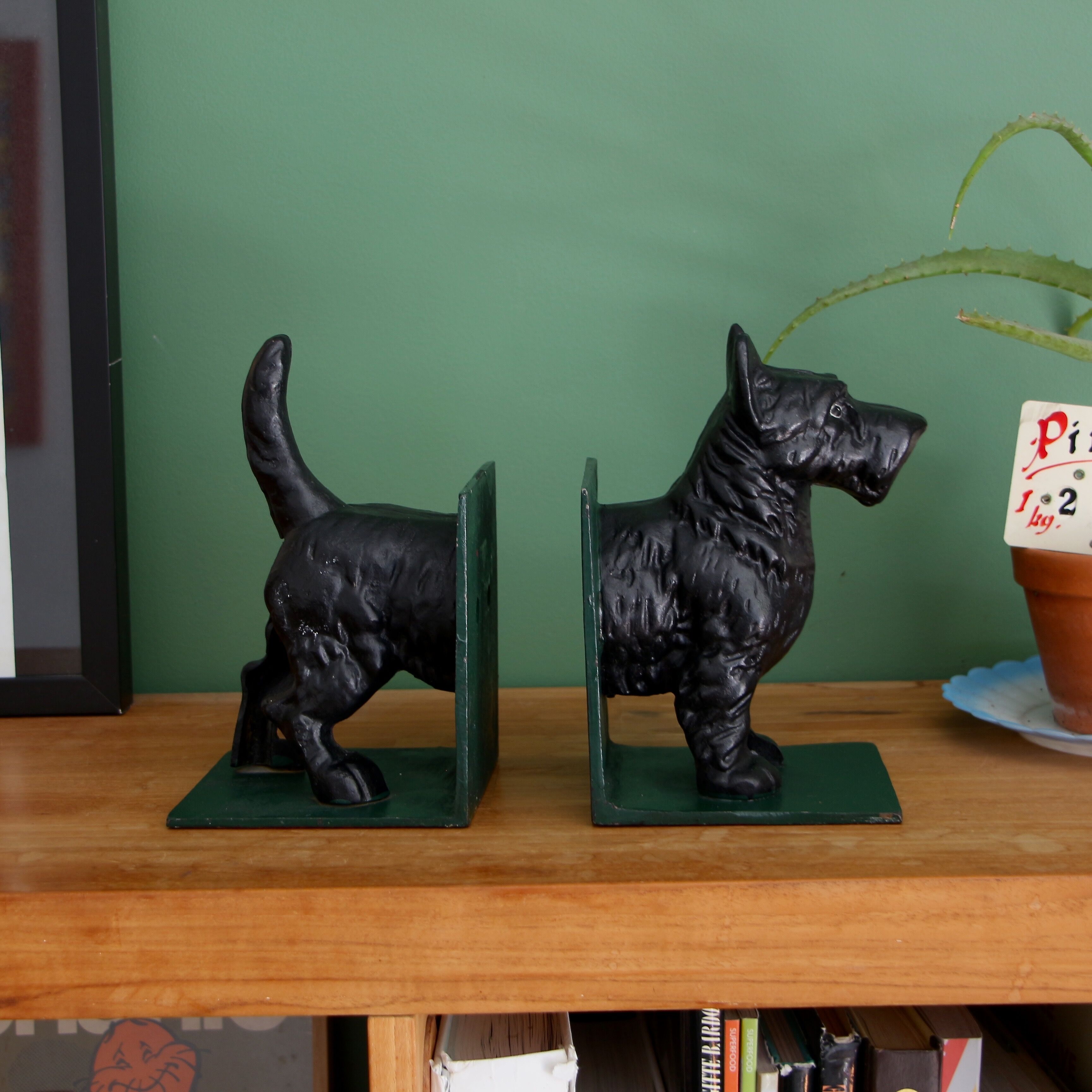 Cast iron dog bookends