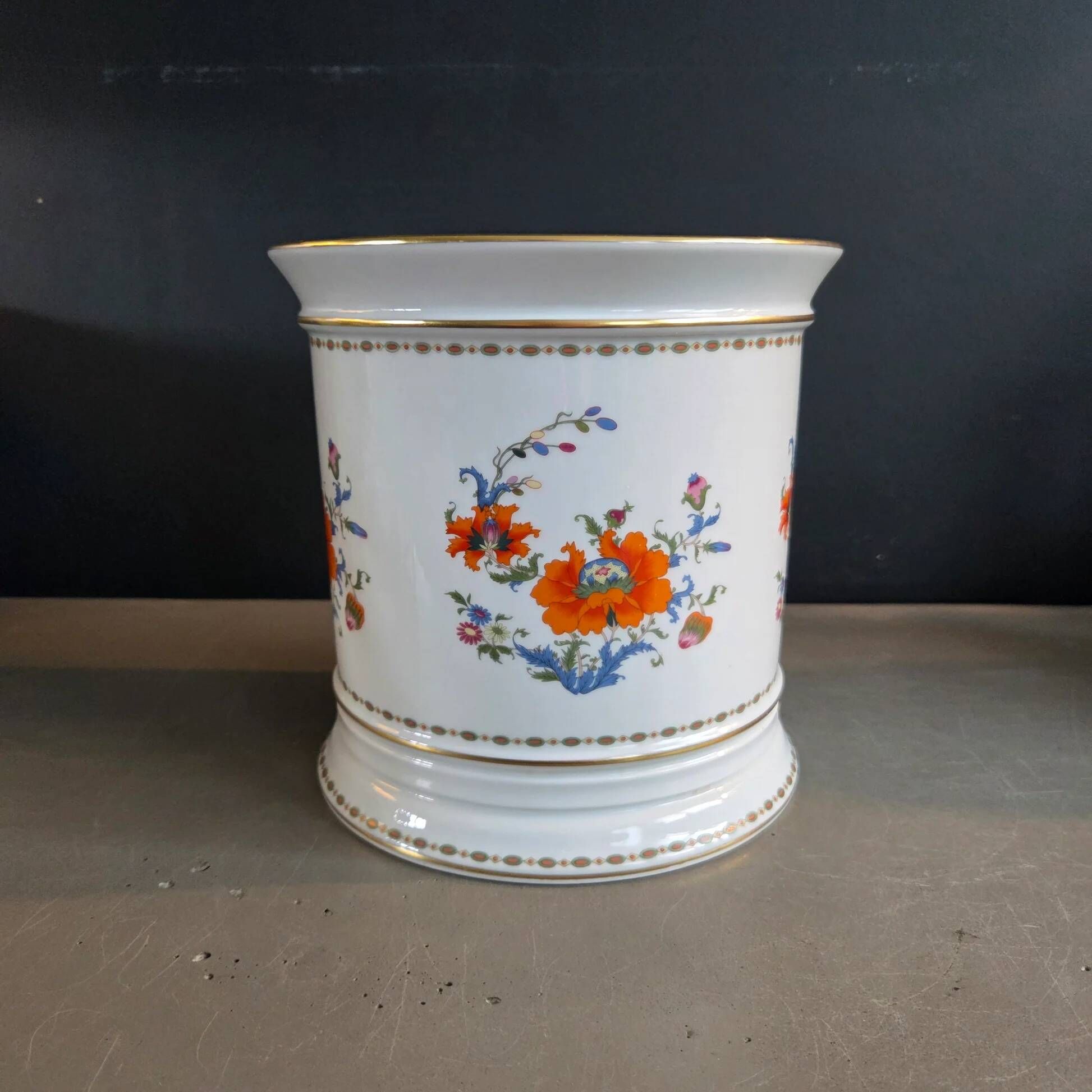 Cache-pot in Limoges porcelain – Raynaud & Cie