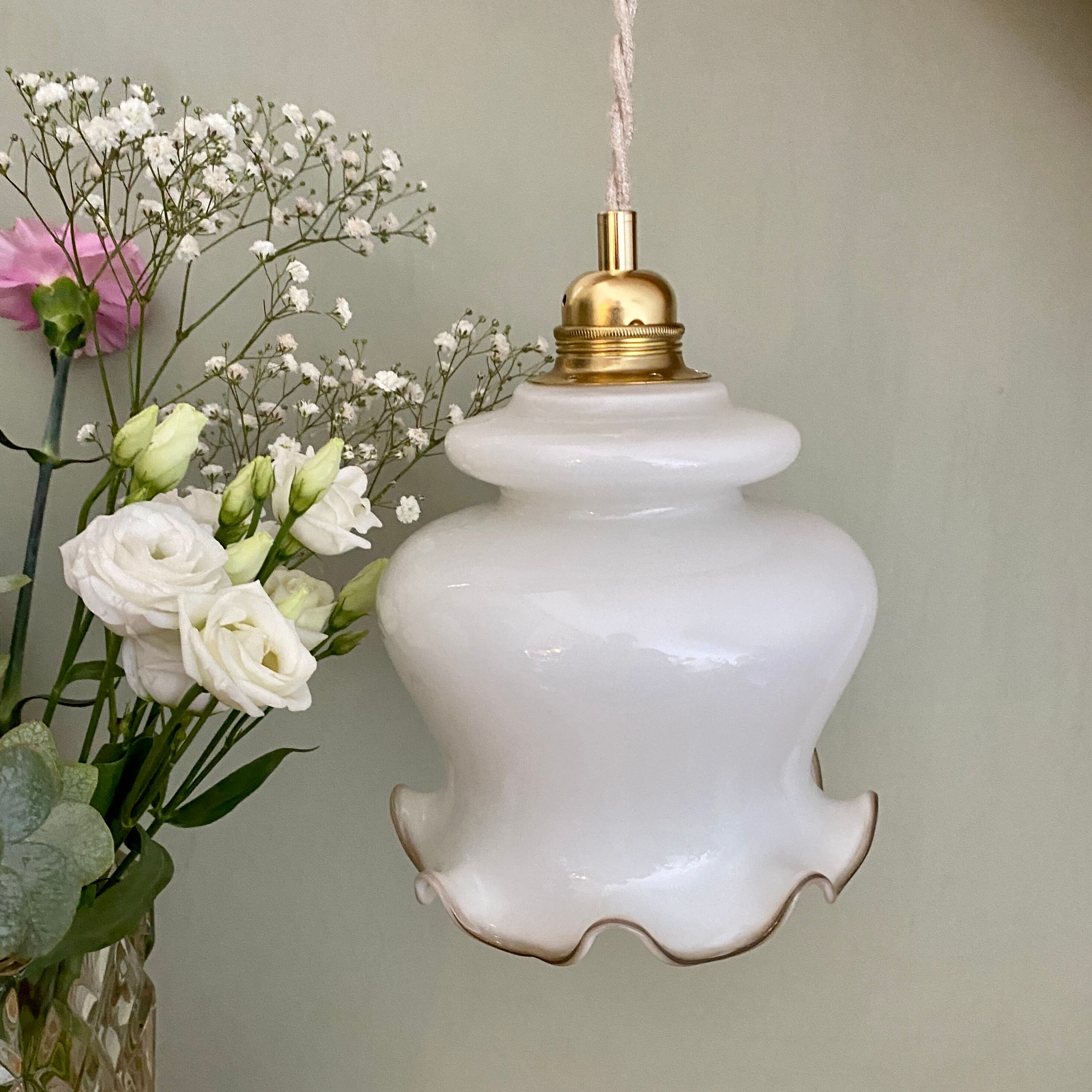 Vintage globe pendant lamp in white opaline