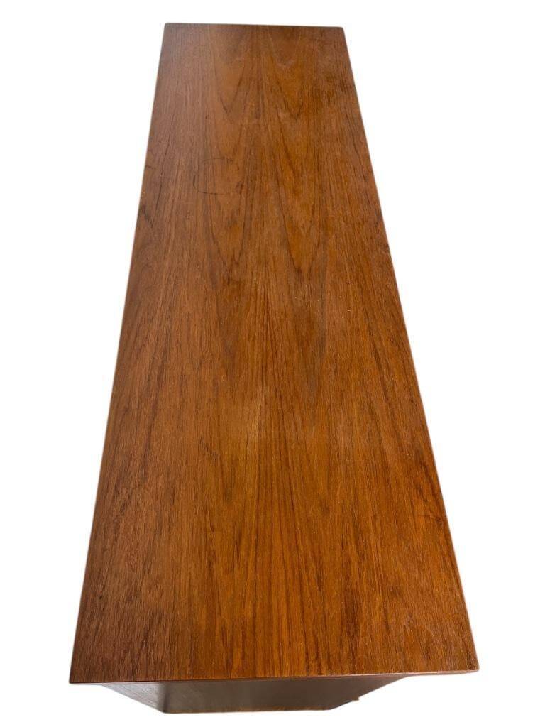 Bar cabinet / display cabinet / vintage furniture with glass section