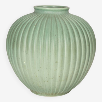 Vase en céramique verte des années 1950 conçu par giovanni gariboldi pour richard ginori