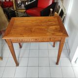Bureau pieds fuseaux