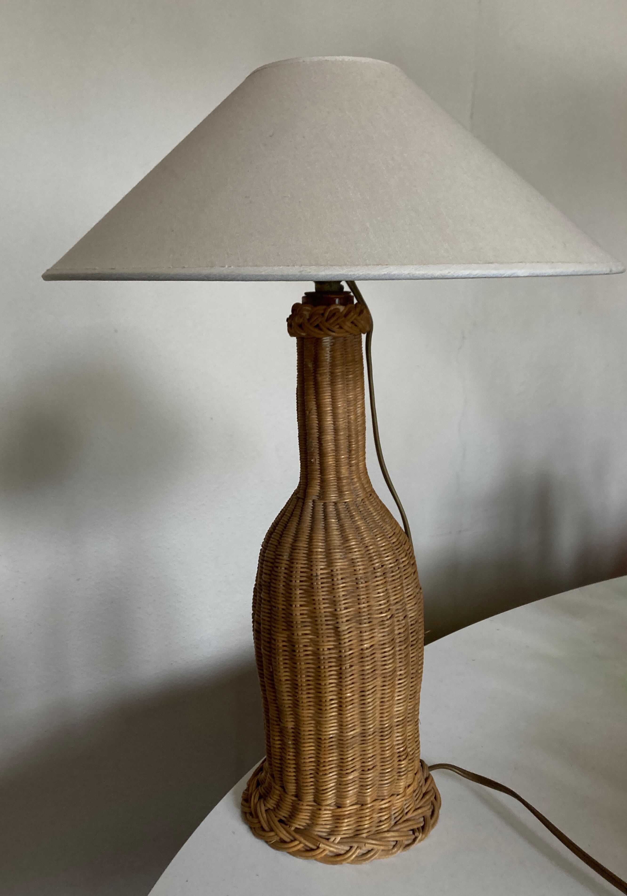 Lamp cabanon Provence in woven wicker basket weavers 1950