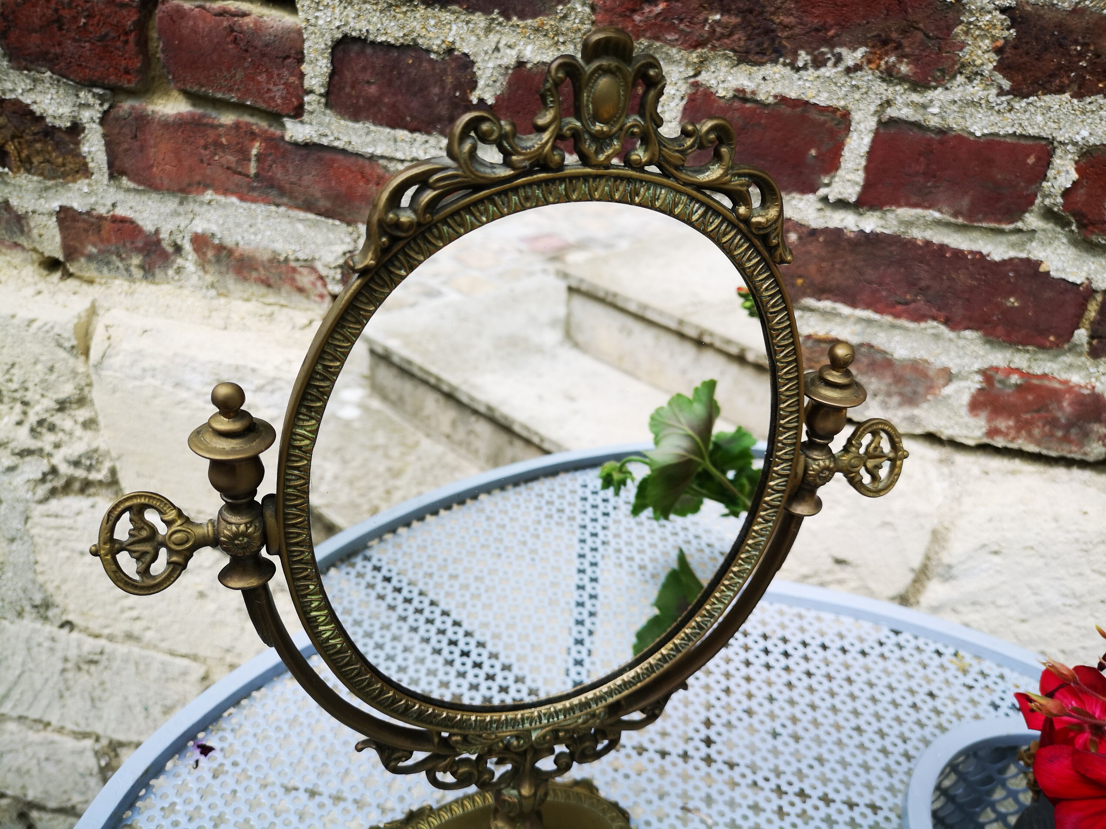 Brass psyche mirror