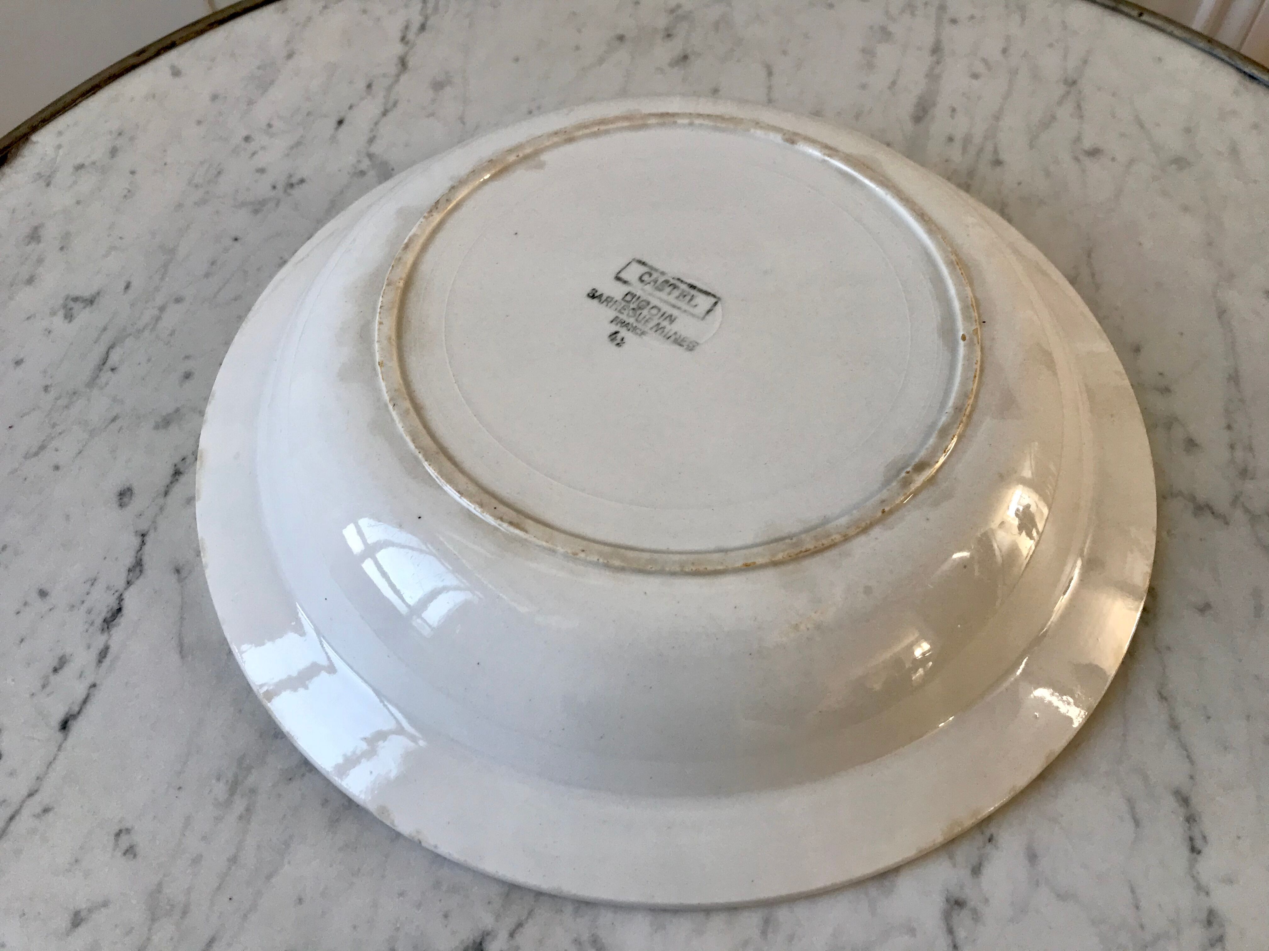 Hollow dish Digoin Sarreguemines castel model