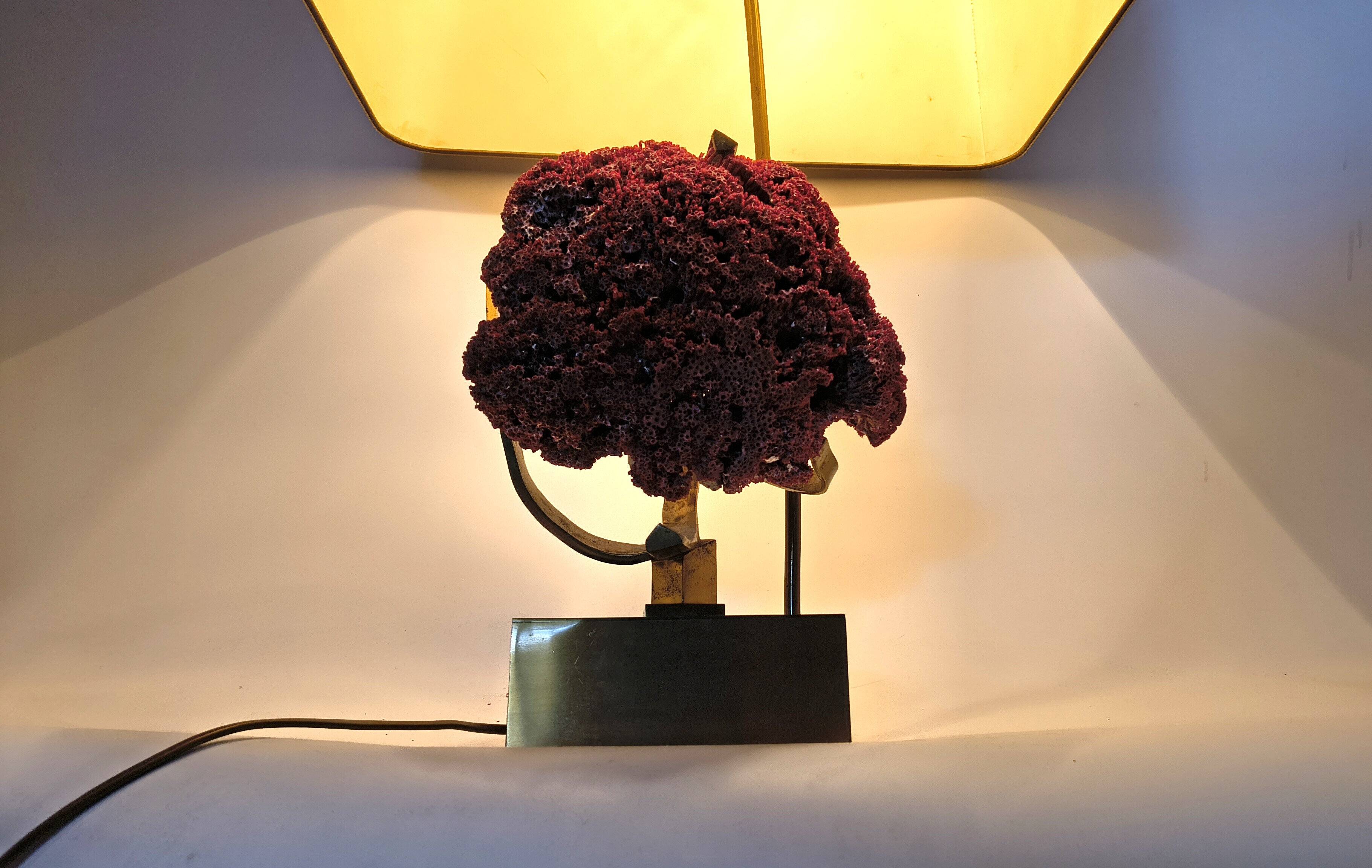 Rare red pipe organ coral brass table lamp, 1970s