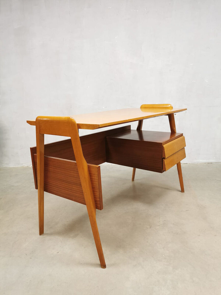 Midcentury Italian design writing desk Vittorio Dassi